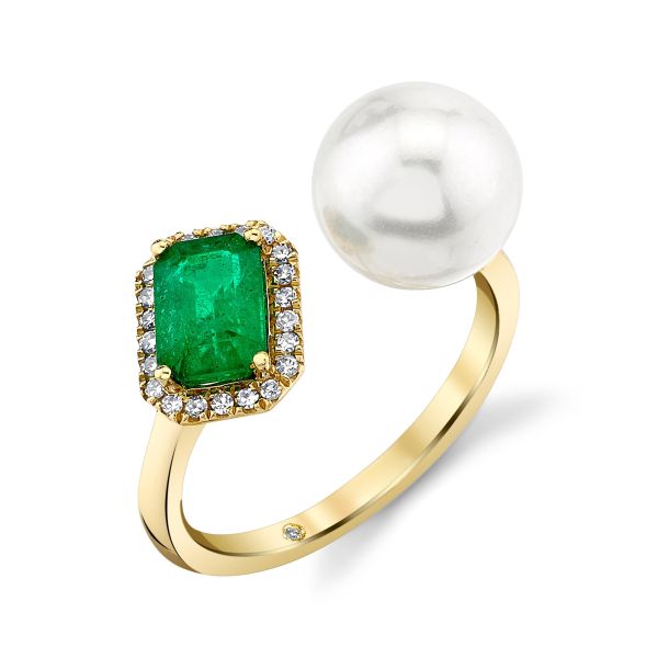PEARL & EMERALD TILTED HALO TWIN RING