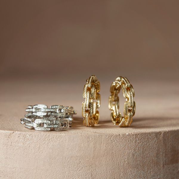 DIAMOND DECO LINK HOOPS