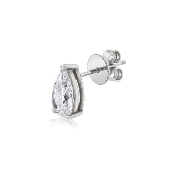 SINGLE  LARGE DIAMOND PEAR SOLITAIRE STUD