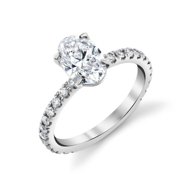 DIAMOND OVAL SOLITAIRE RING