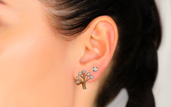 Single Diamond Impression Stud