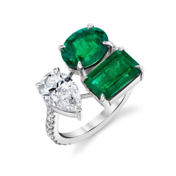EMERALD & DIAMOND PEAR TRIPLE THREAT RING
