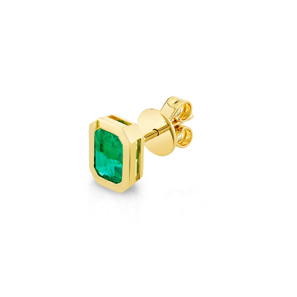 SINGLE EMERALD BEZEL SET STUD